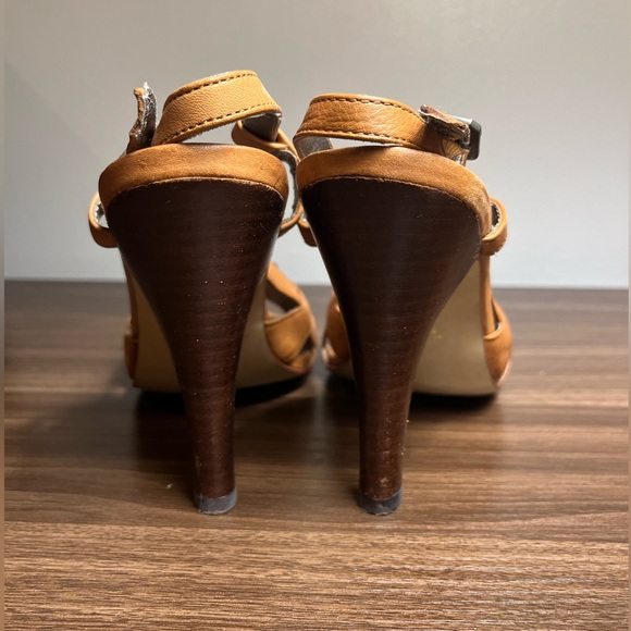 Steve Madden Y2K Annetta Strap Tan Brown Leather Sandals Heels, Buckle Size 7.5 - Picture 5 of 11